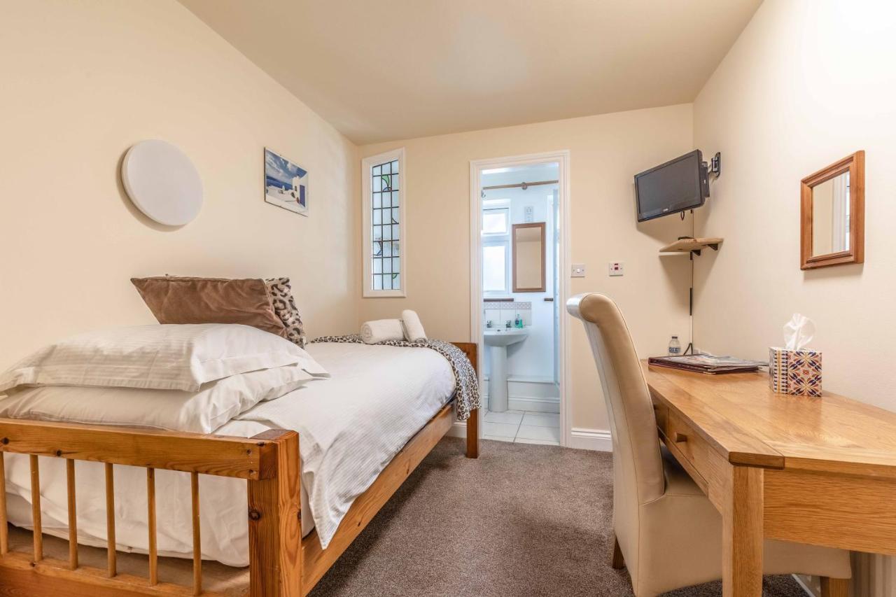 Central Windsor, 2 Bedroom 2 Bathroom, 5 Minutes To Castle 외부 사진